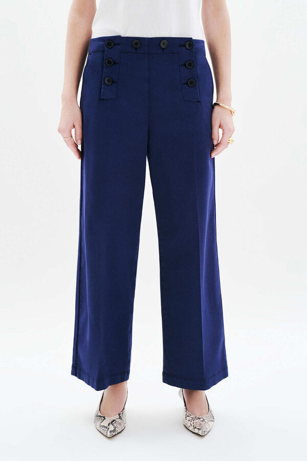 Caroll Cal&ccedil;a de fato com bot&otilde;es Azul