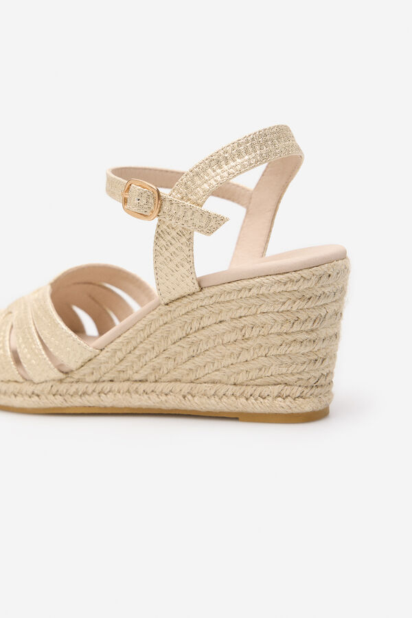 Cortefiel Sand&aacute;lia cunha metalizada Dourado