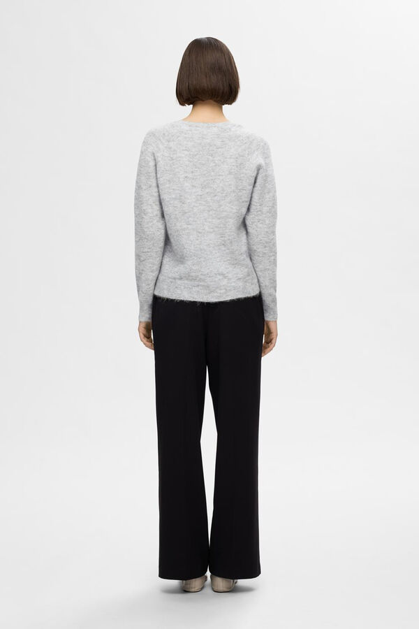 Selected Femme Jersey de cuello en V confeccionado con lana y alpaca. Regular Fit. Gris