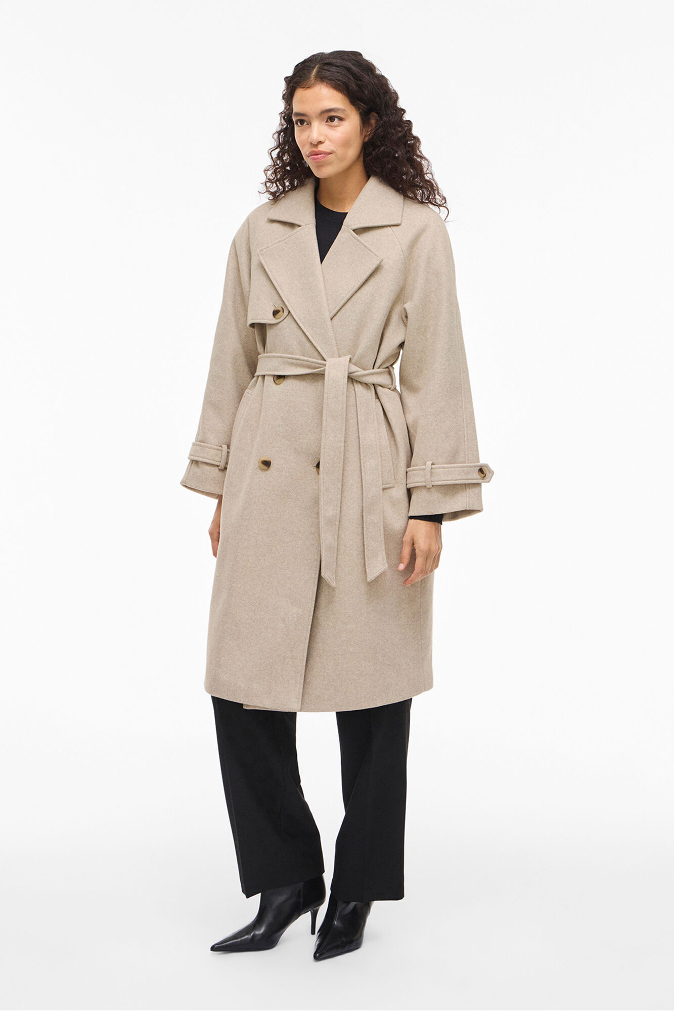 Vila Abrigo de pa&ntilde;o largo anudado