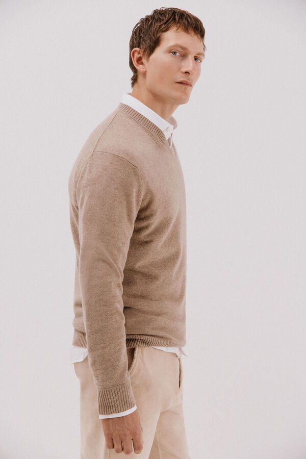 Cortefiel Jersey lana lambswool cuello pico Camel