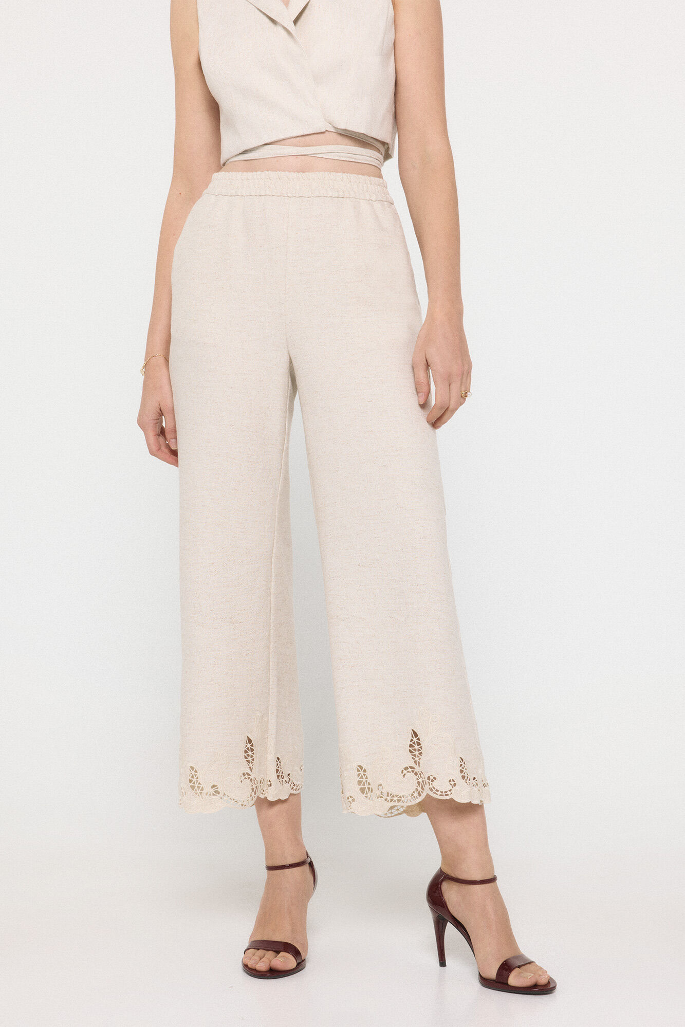 Vero Moda Cal&ccedil;as curtas flu&iacute;do
