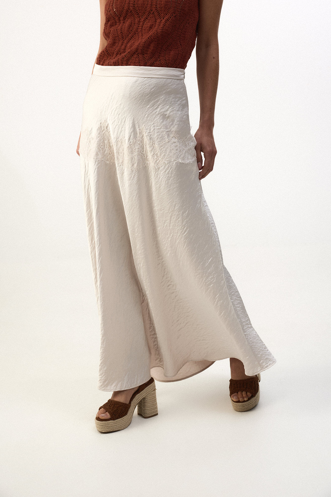 Slowlove Falda midi satinada con encaje