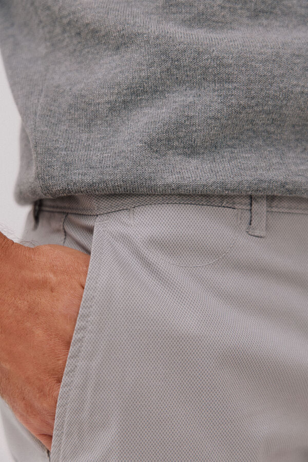 Cortefiel Bermudas chinos estampadas Cinzento