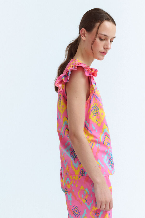 Vila Top com estampado étnica ikat Subiu