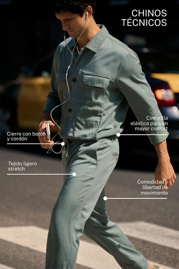 Cortefiel Pantal&oacute;n chino t&eacute;cnico slim ligero Azul marino