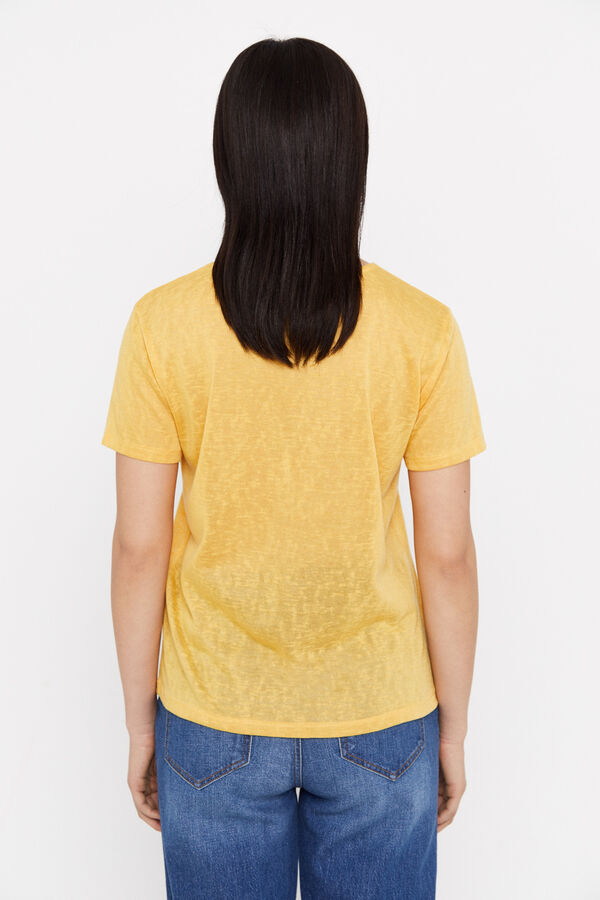 Cortefiel Camiseta efecto lino guipur Dorado