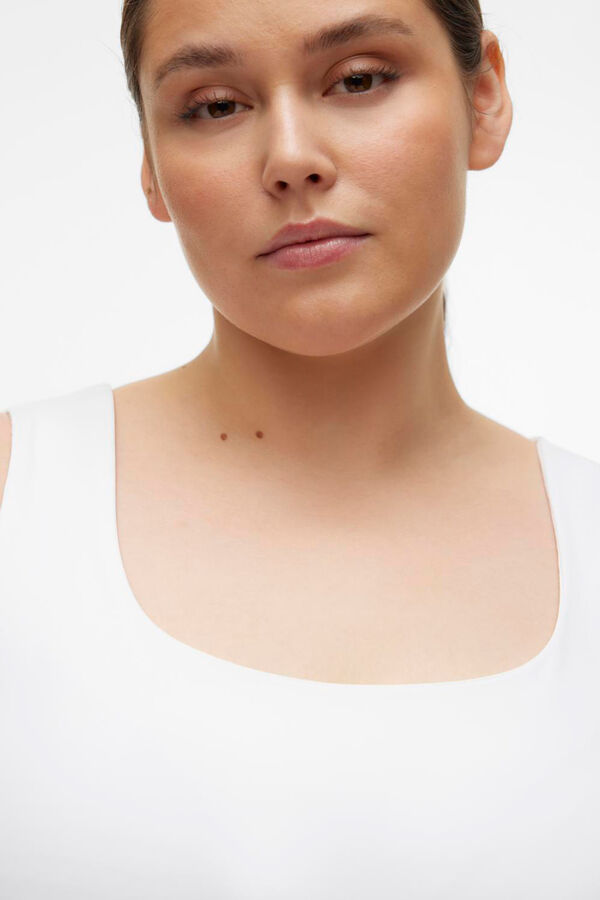 Vero Moda Curve Top tirante larga talha grande Branco