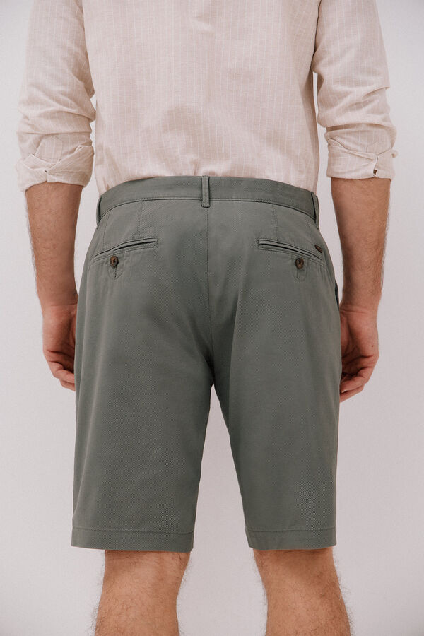 Cortefiel Bermudas chinos estampadas Verde