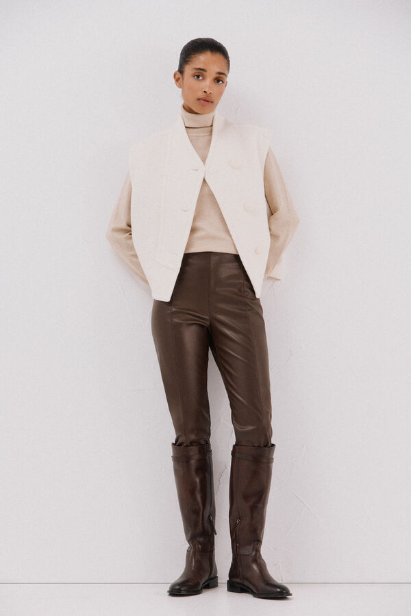 Cortefiel Leggings femininas de polipele sint&eacute;tico el&aacute;stico Castanho