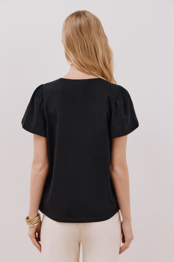 Cortefiel Camiseta escote cuadrado bordado Negro