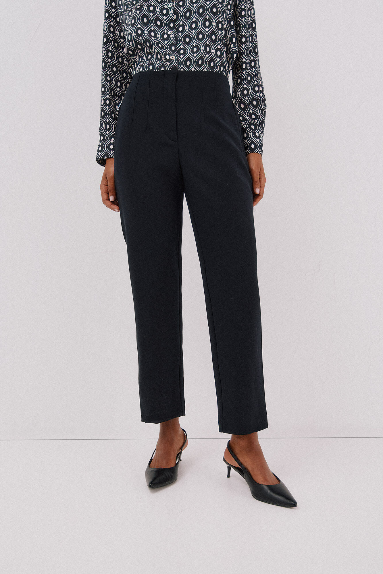 Cortefiel Cal&ccedil;as com z&iacute;per