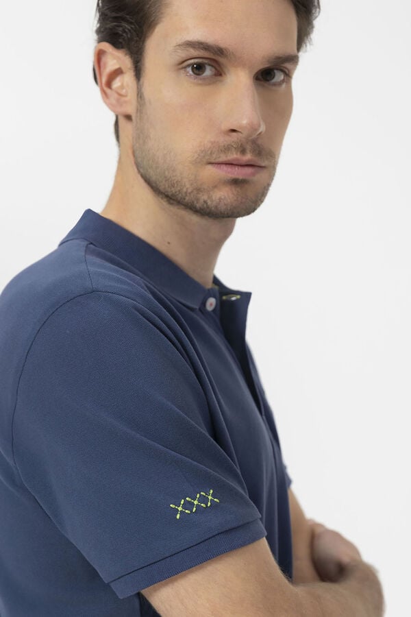 elPulpo Polo lavada com bordado contrastante Azul