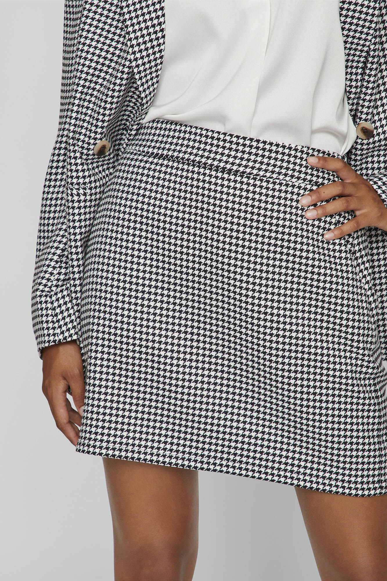 Vila Falda sastre total look Vila