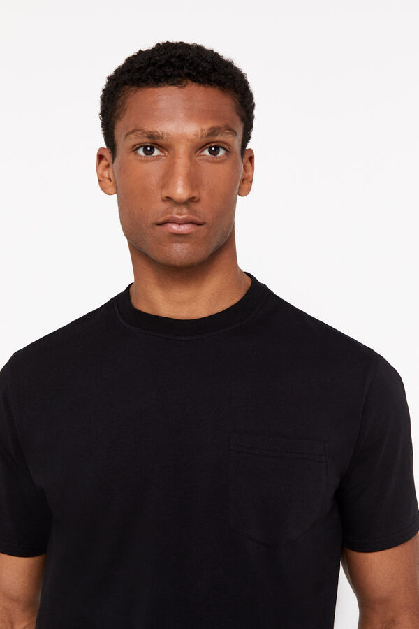 Cortefiel Camiseta basica bolsillo Negro