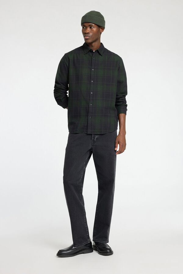 Selected Camisa de manga larga Slim Fit confeccionada con algod&oacute;n reciclado. Verde oscuro