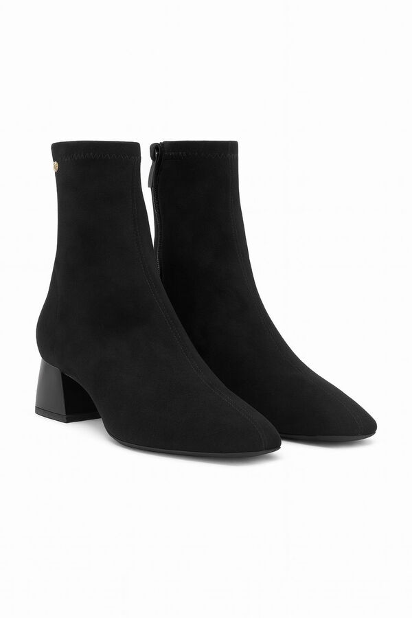 Cupl&eacute; Botim envernizado Preto