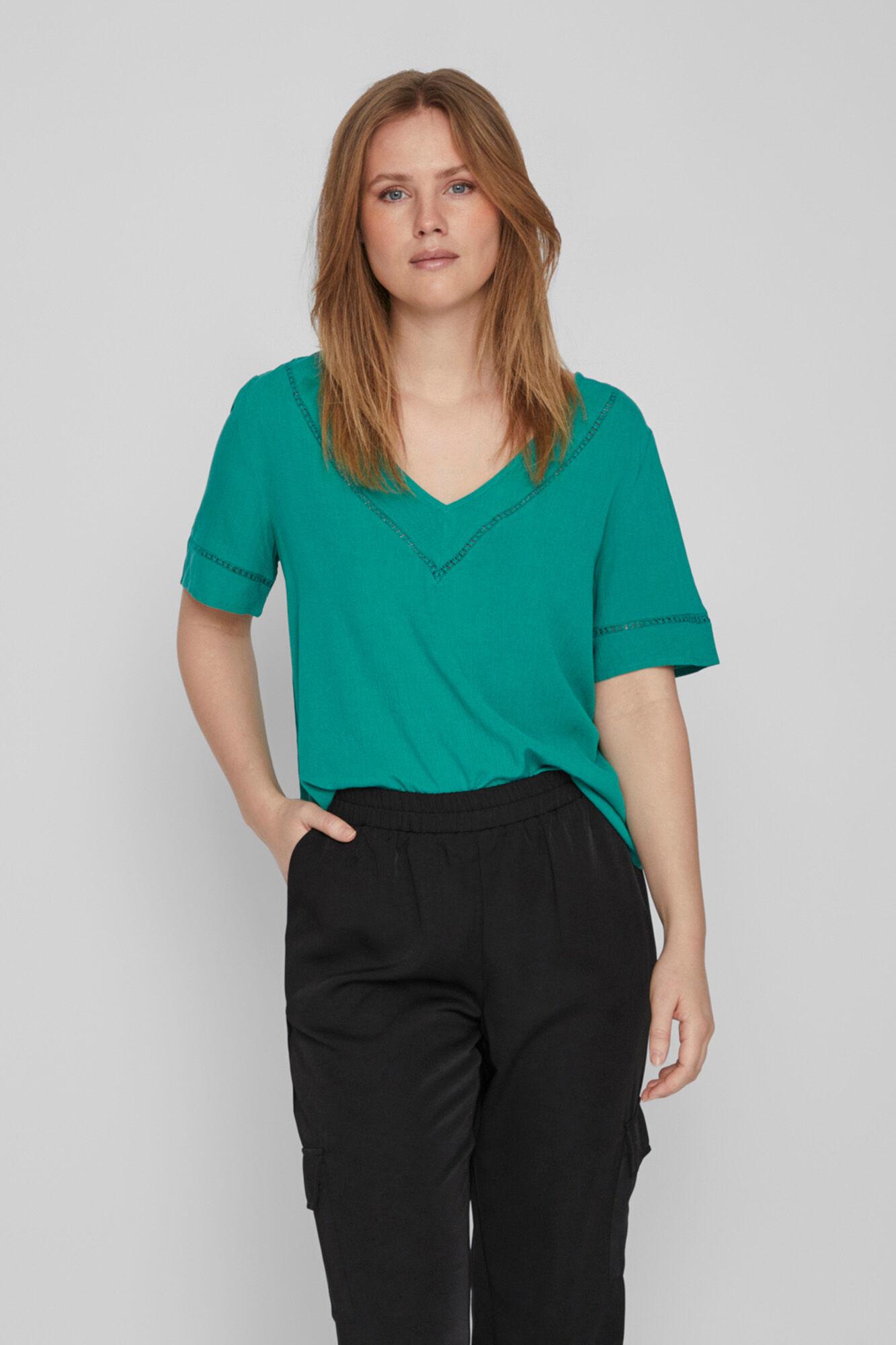 Vila T-shirt de mulher manga curta croch&eacute;