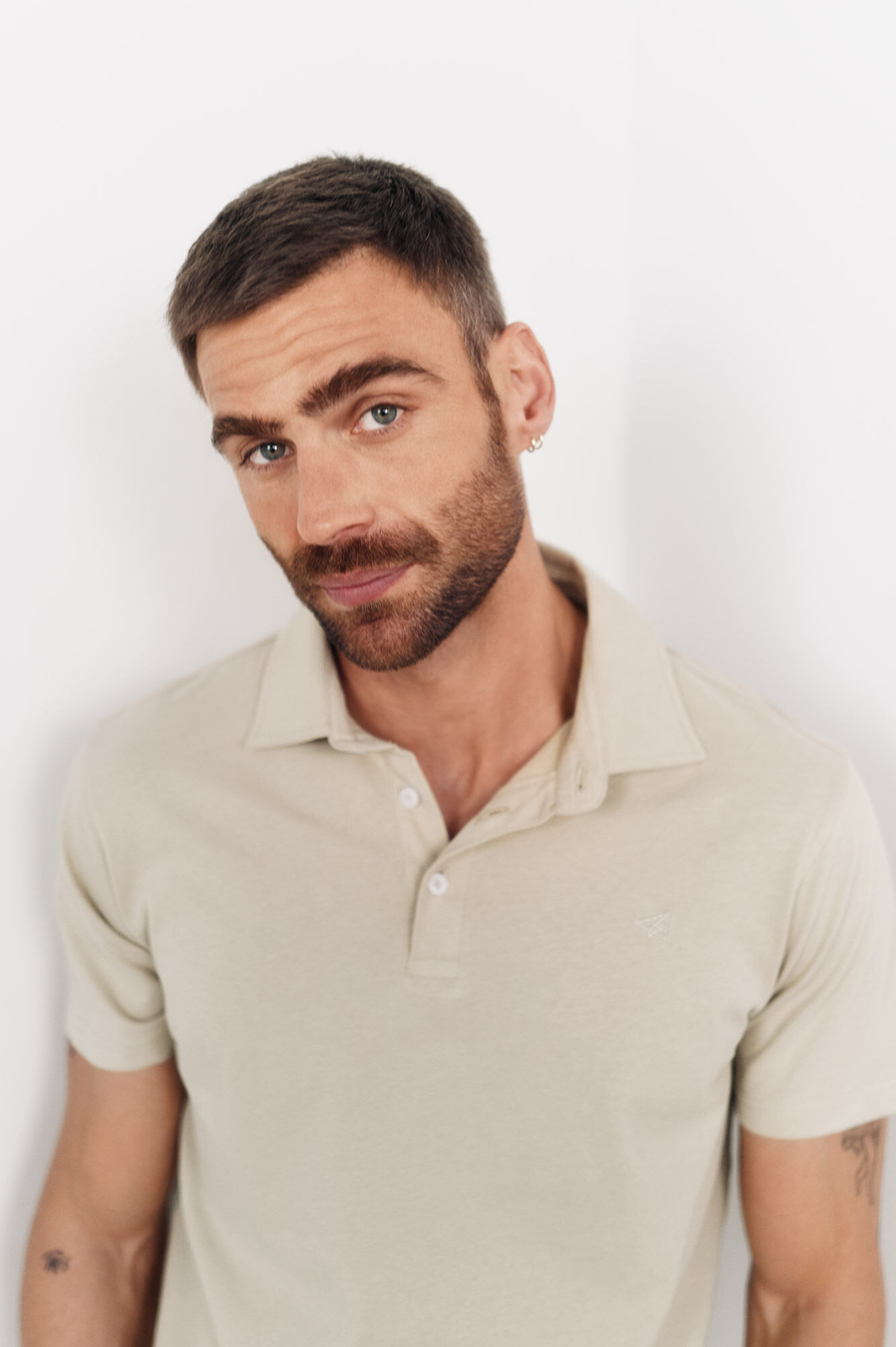 OOTO Polo lavado bordado avi&oacute;n