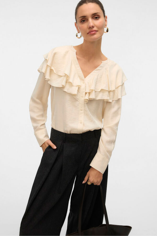 Vero Moda Blusa cuello de volantes Beige