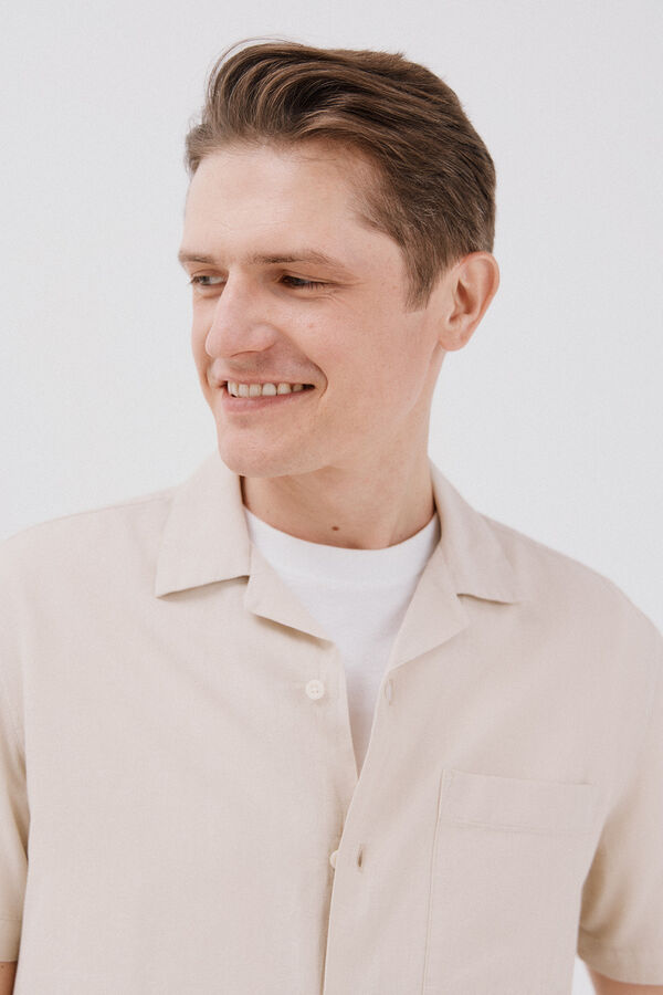 Cortefiel Camisa de manga curta de algod&atilde;o e linho simples Tostado