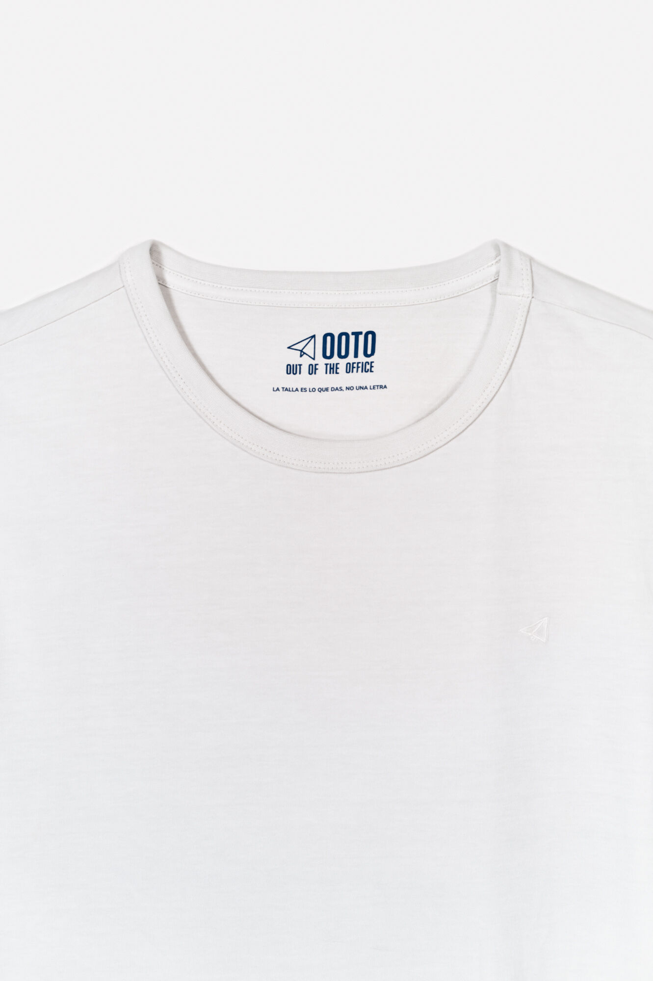 OOTO Camiseta b&aacute;sica con bordado avi&oacute;n OOTO
