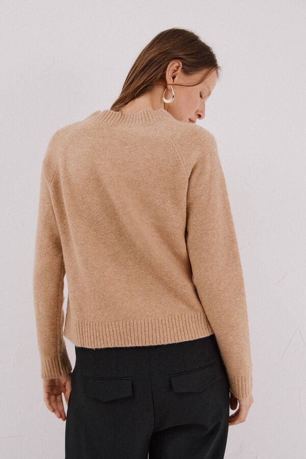 Cortefiel Jersey delantero lentejuelas. Beige