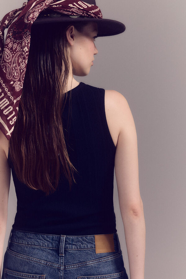 Slowlove Top canal&eacute; tirantes Negro