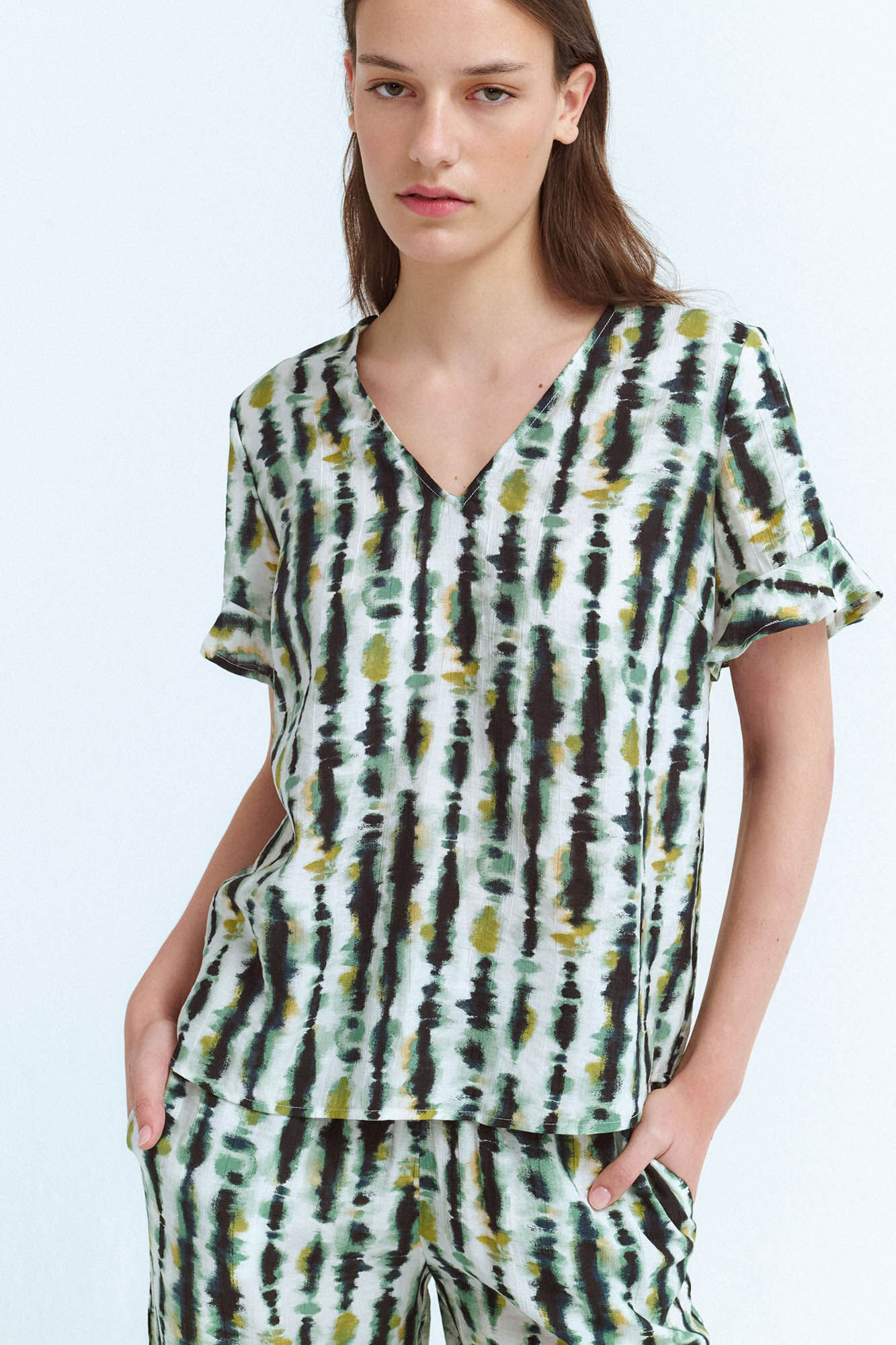 Vila Blusa estampada manga corta
