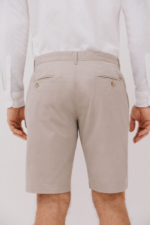 Cortefiel Bermudas chinos estampadas Tostado