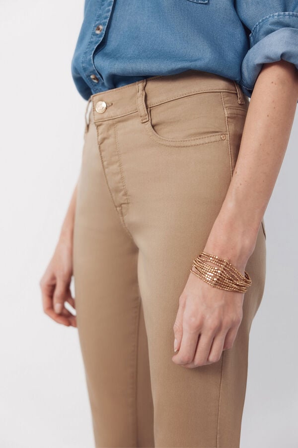 Cortefiel Jeans Sensational Skinny color Castanho