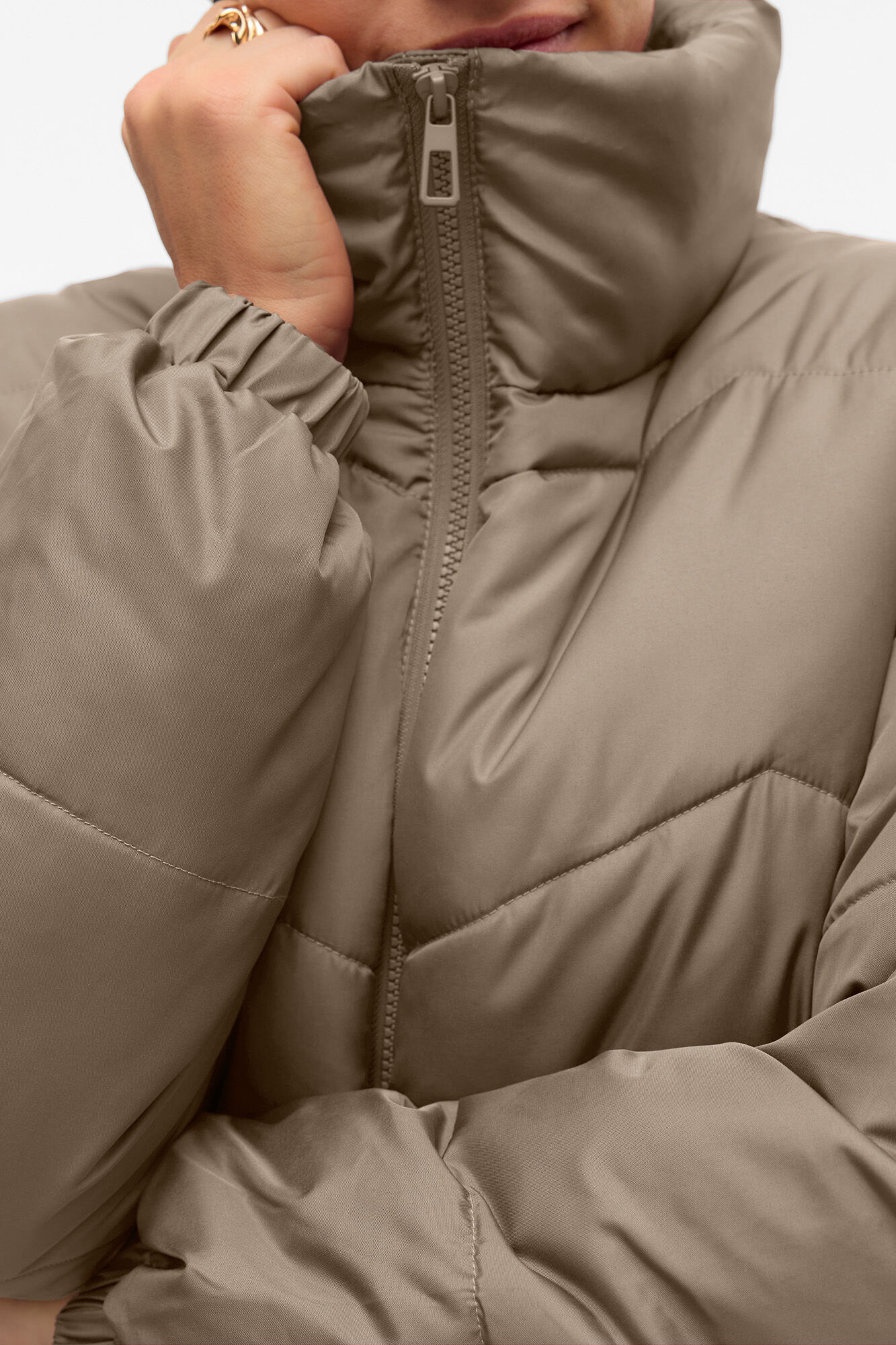 Vero Moda Cazadora de mujer acolchada