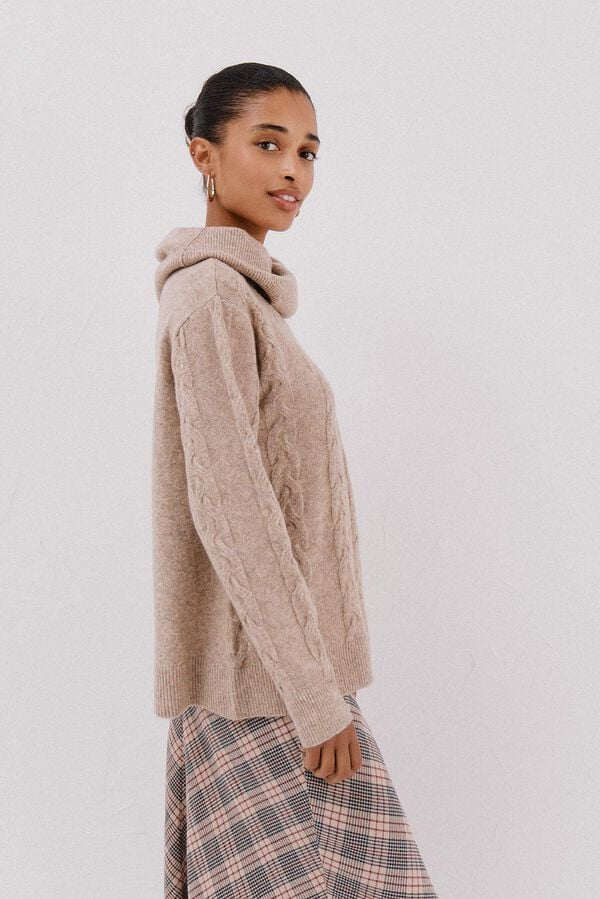 Cortefiel Jersey cuello amplio Beige