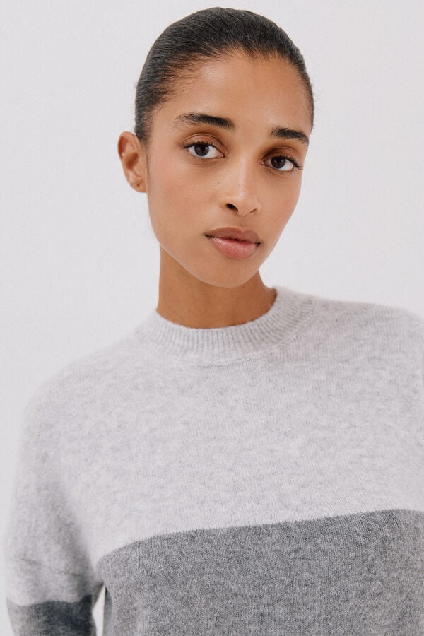 Cortefiel Jersey suave franjas Gris