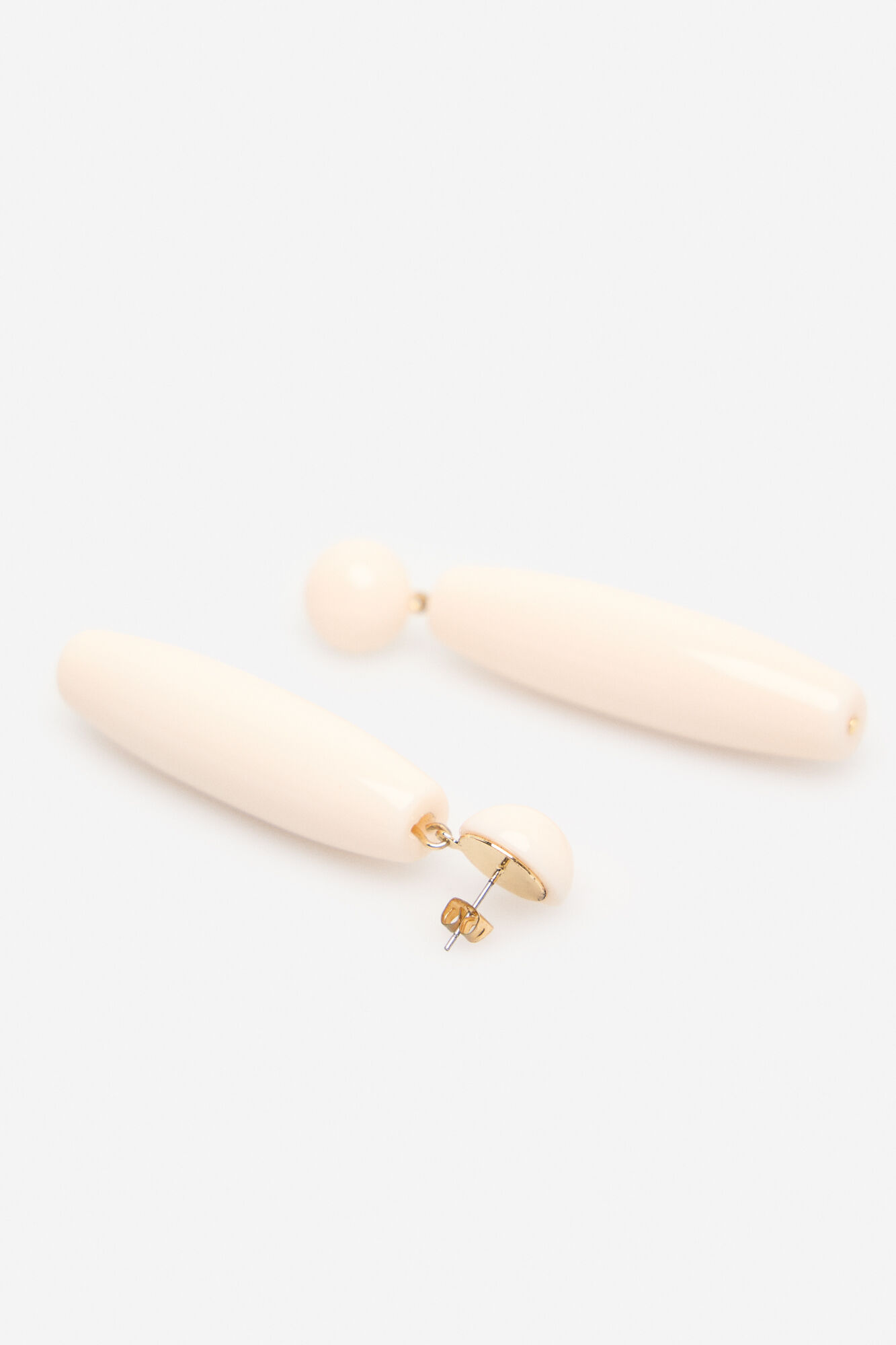 Cortefiel Brincos longos de resina