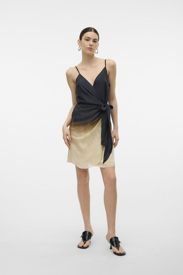 Vero Moda Vestido curto estampado com al&ccedil;as Preto