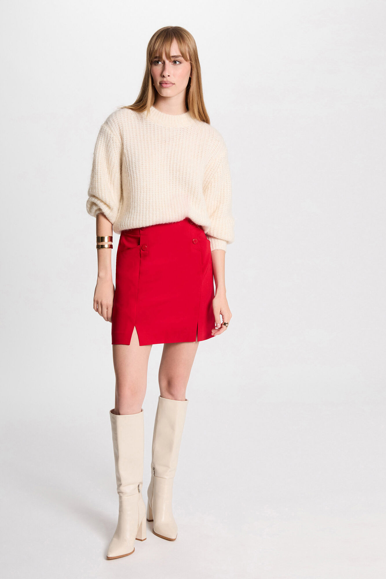 Morgan Saia curta com bot&otilde;es