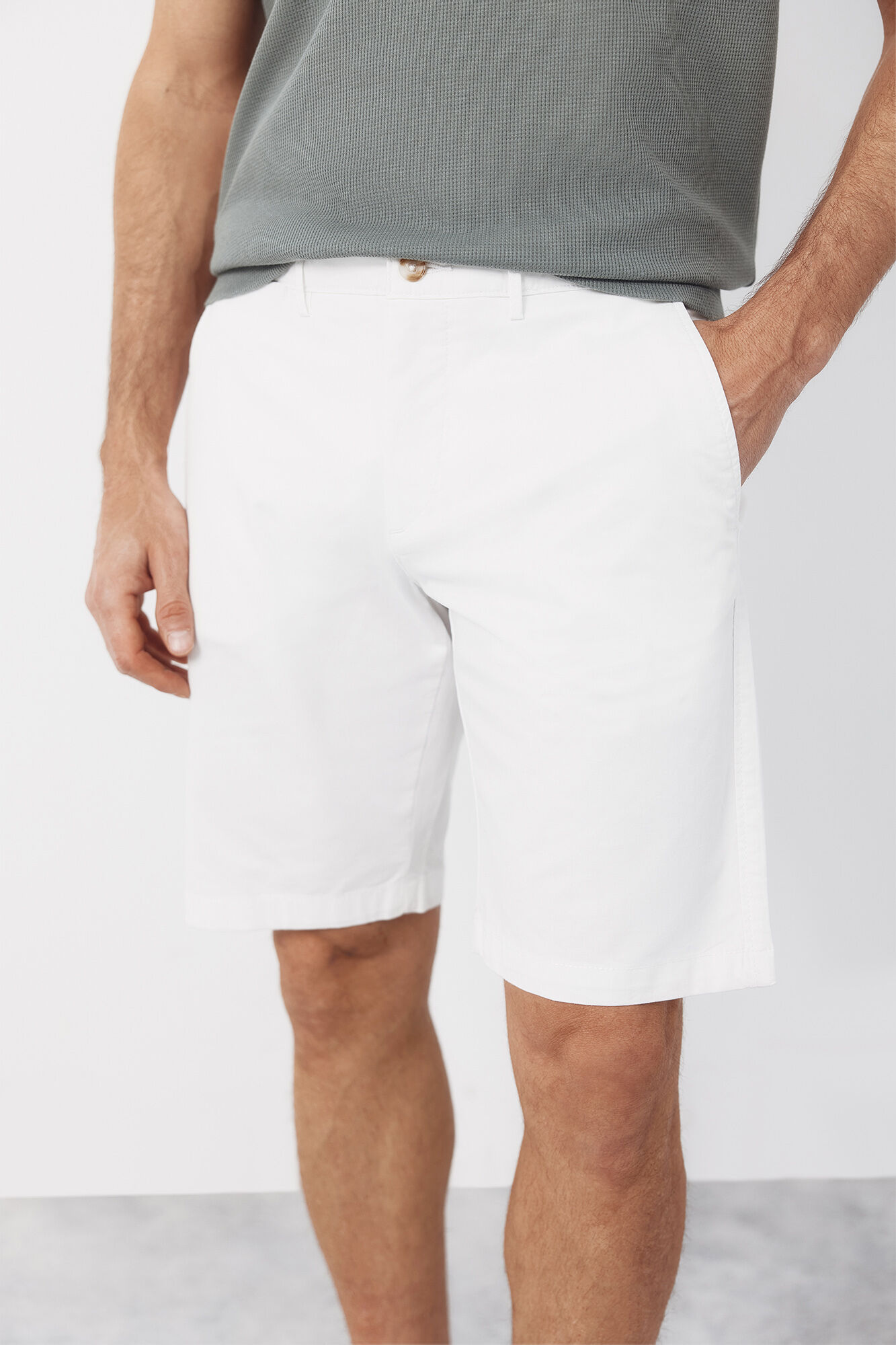Cortefiel Bermuda chino ligero