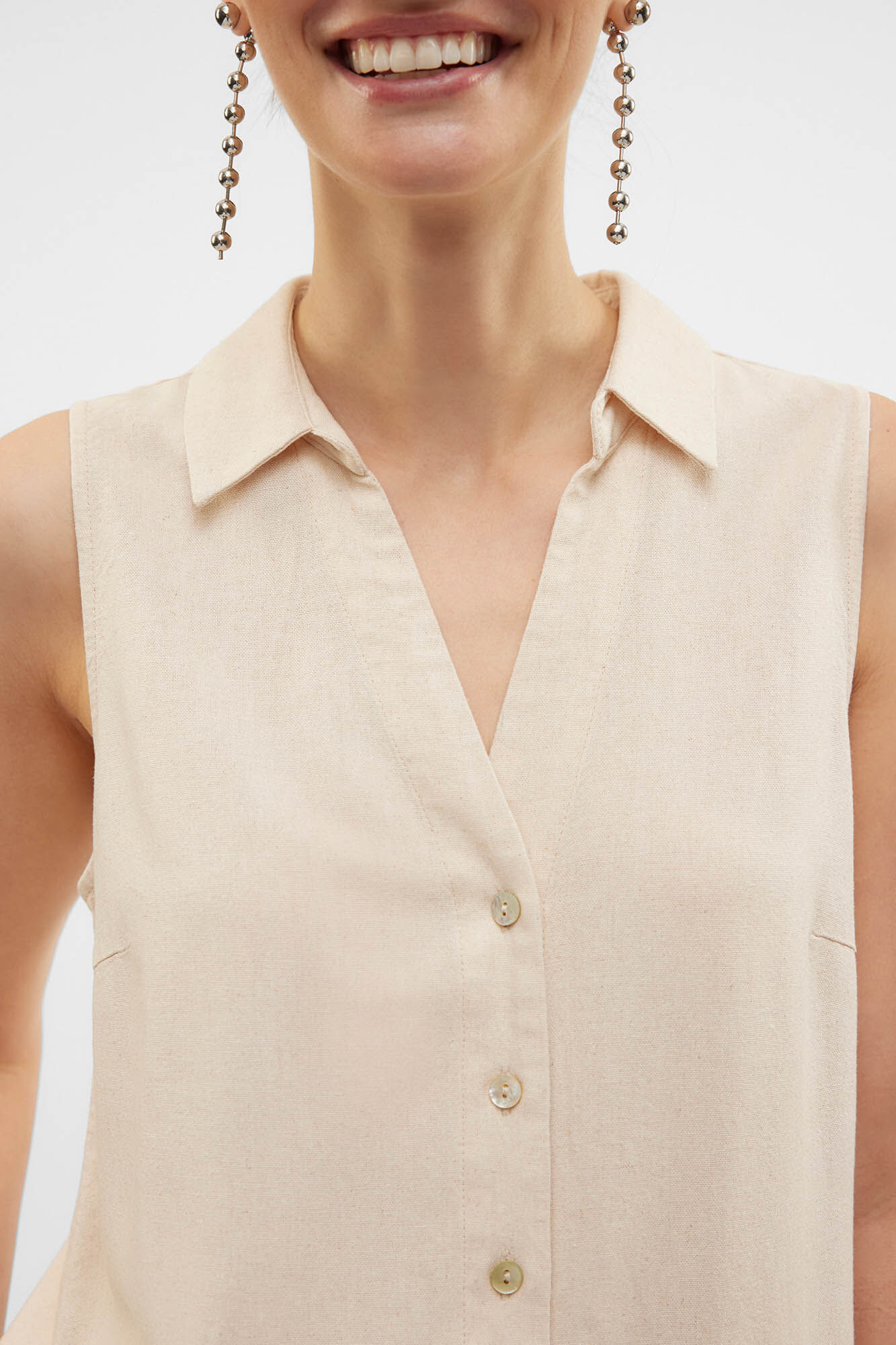 Vero Moda Top flu&iacute;do com gola em bico