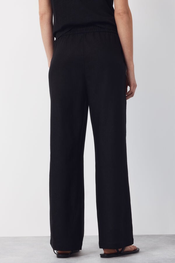 Cortefiel Pantal&oacute;n con lino con botones dorados Negro