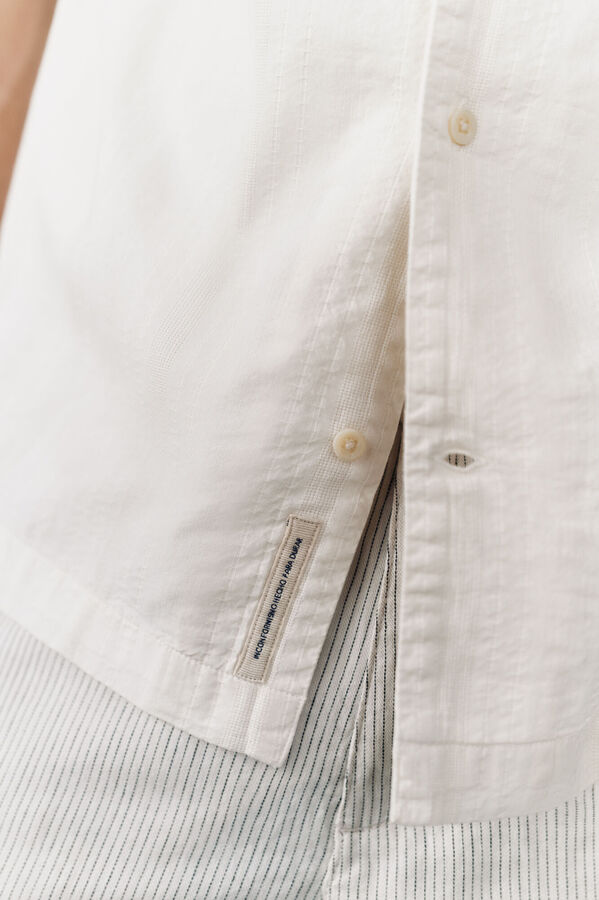 OOTO Camisa estruturada de manga manga curta Ecru