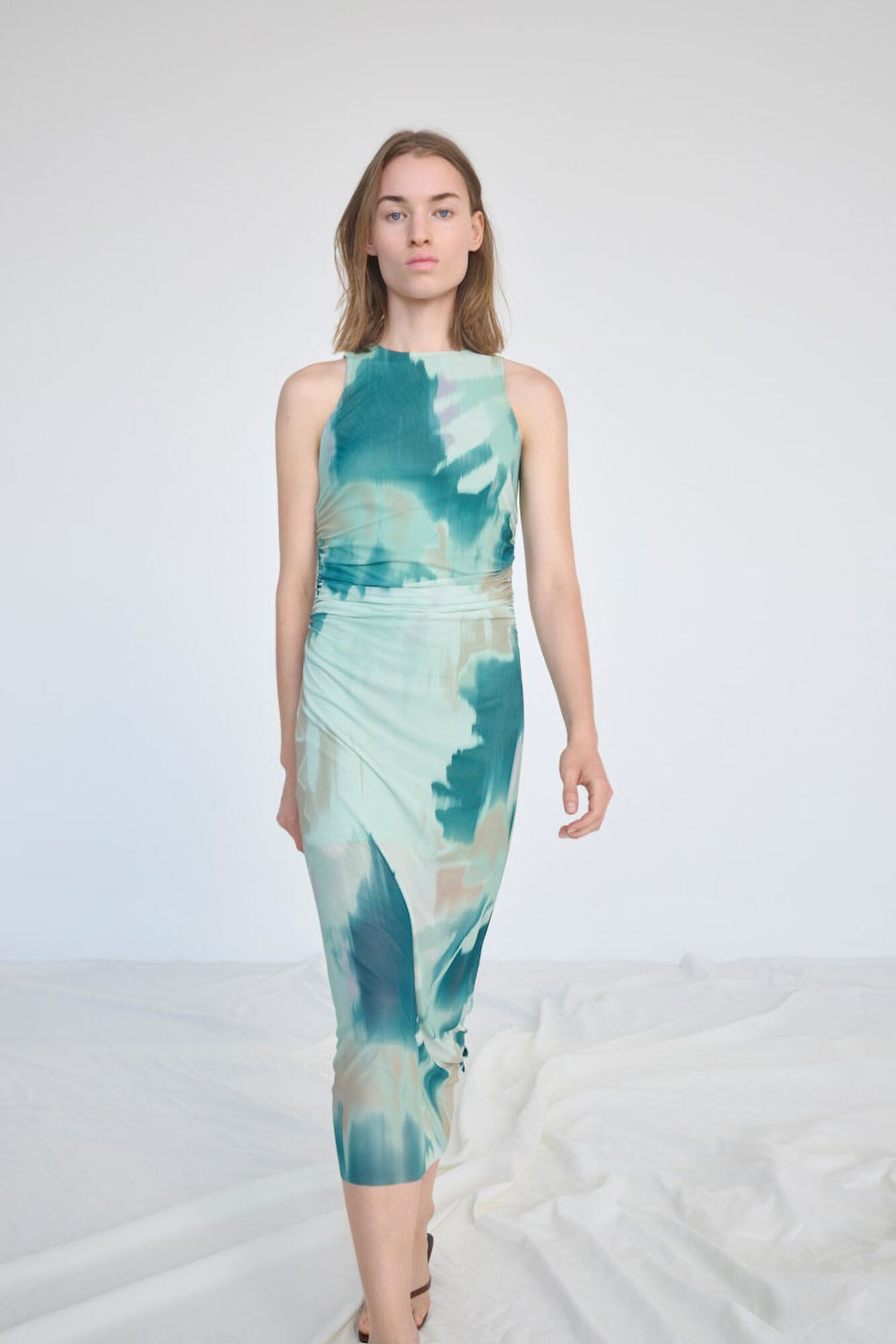 Vila Vestido midi tejido mesh