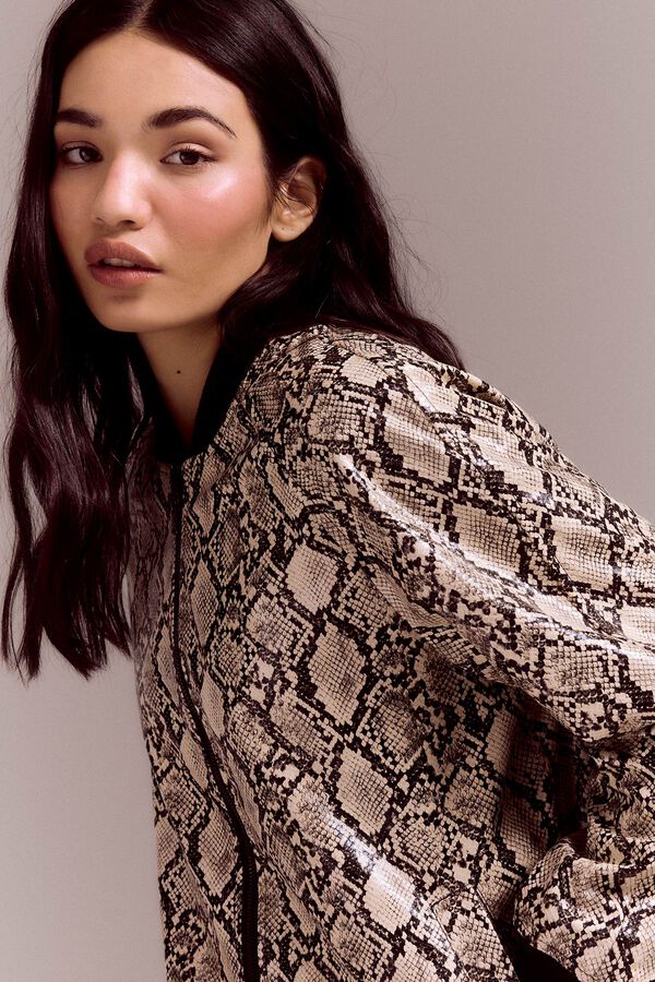 Slowlove Bomber efecto piel de serpiente Estampado blanco