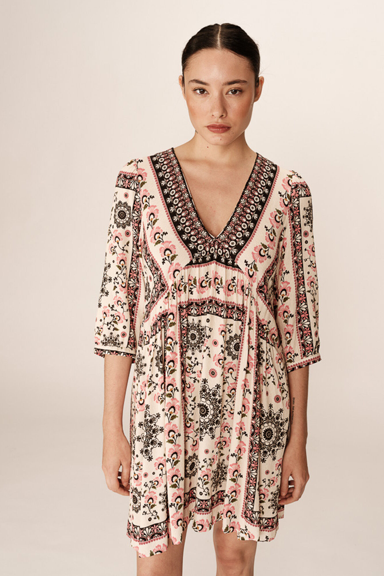 Grace & Mila Vestido babydoll con estampado bohemio