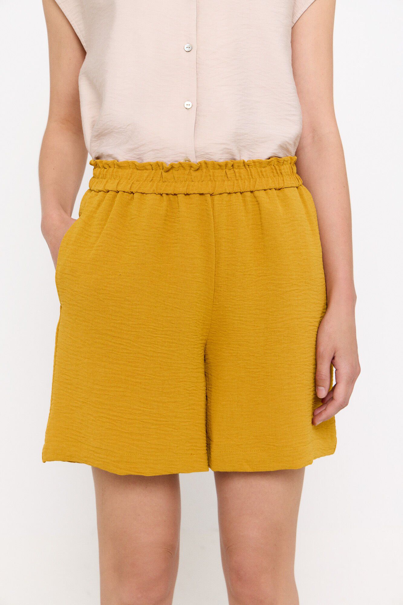 Cortefiel Bermuda con goma en cintura