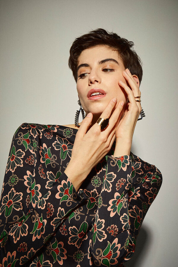 Dolores Promesas Vestido com estampado floral em preto Cinzento