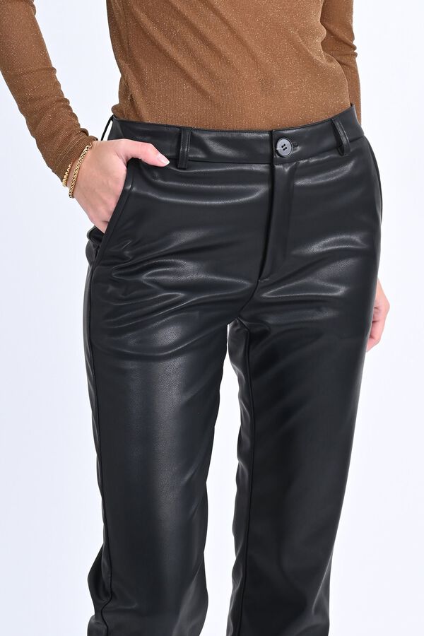 Molly Bracken Calças pelo tornozelo efeito couro Preto