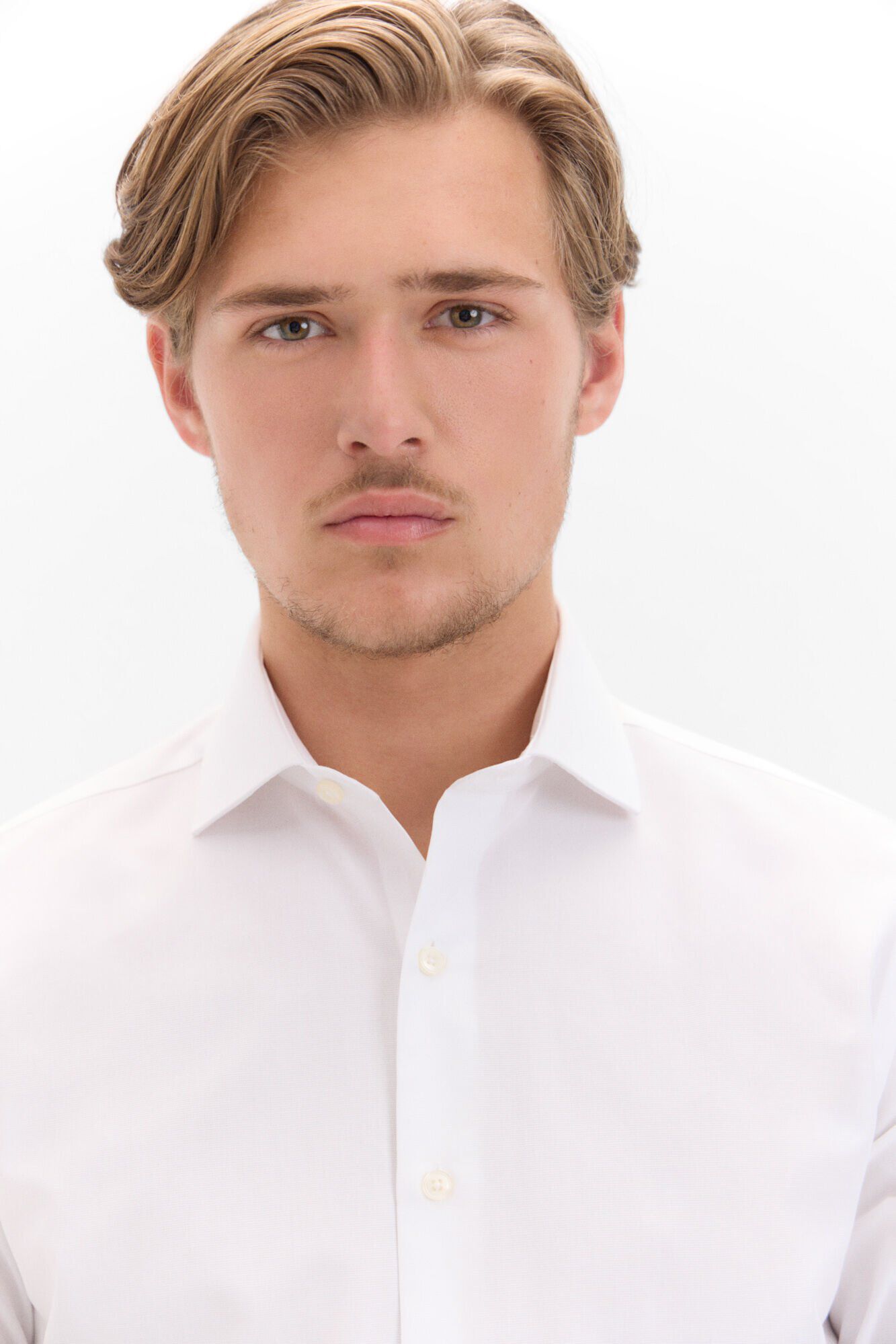 Cortefiel Camisa ottoman corte slim f&aacute;cil de engomar
