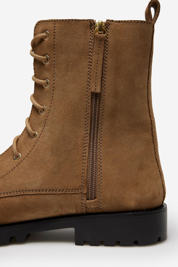 Cortefiel Botins com atacadores Tostado