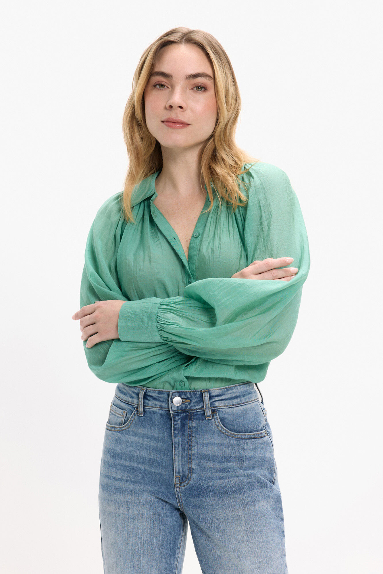 Vila Blusa manga larga abullonada